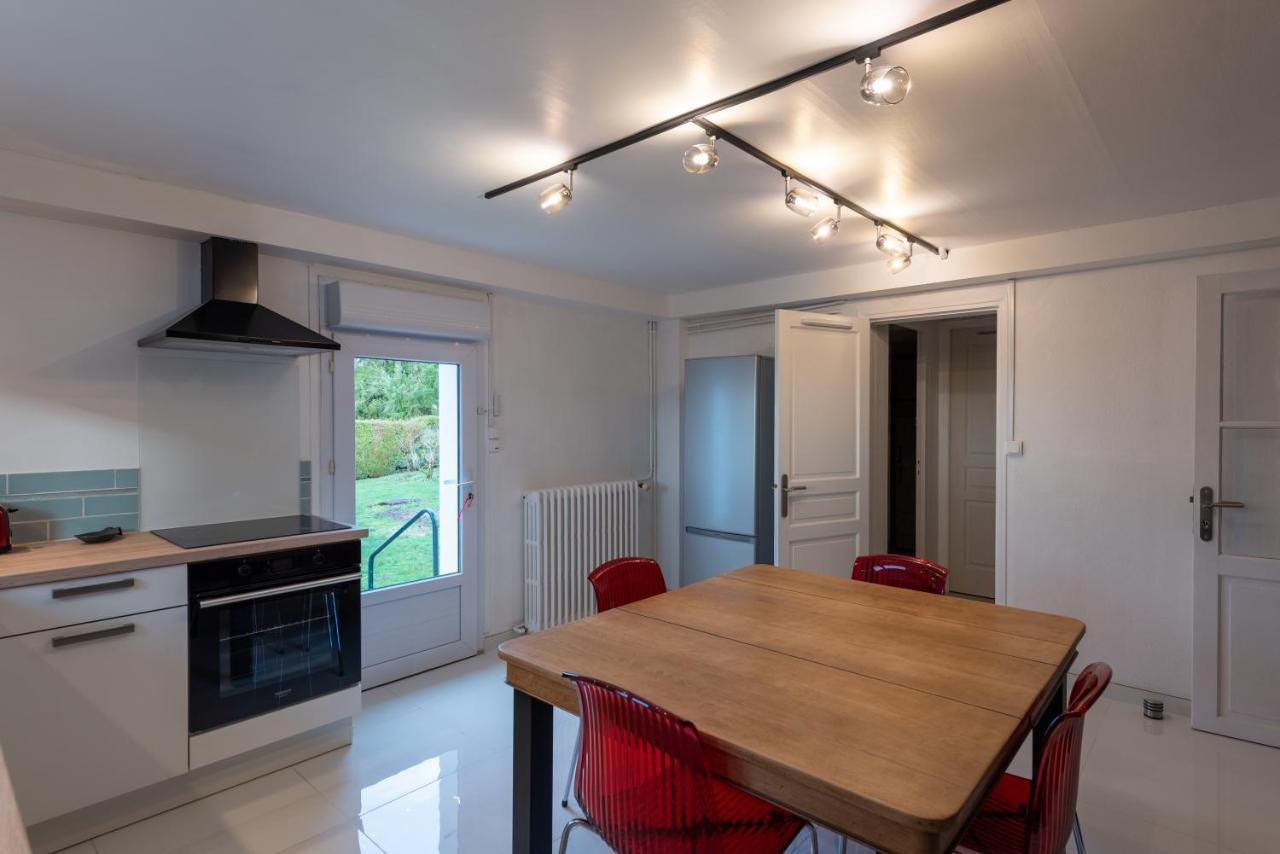 Apartamento Au 9Eme Art La Rochefoucauld Exterior foto