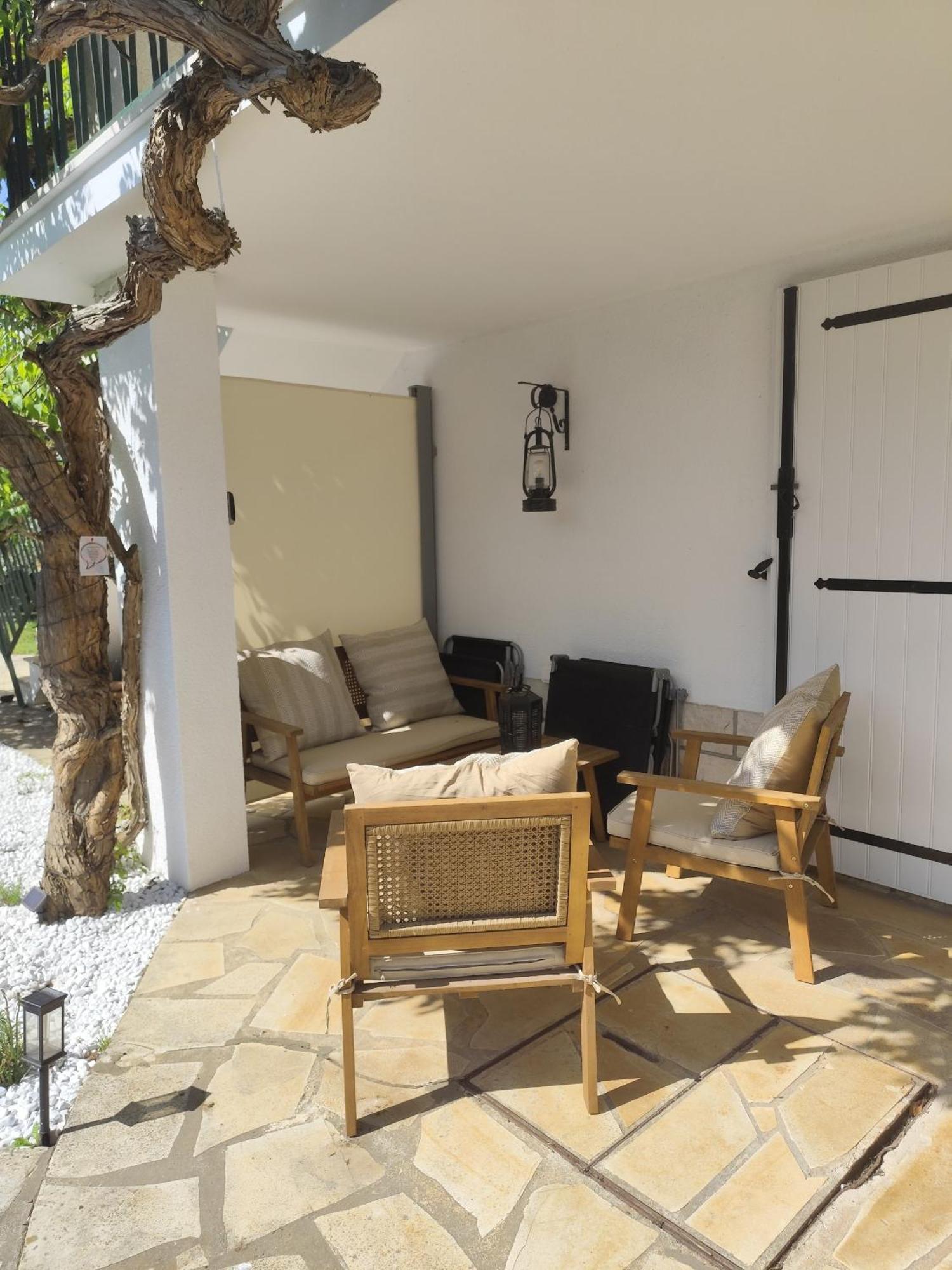 Apartamento Au 9Eme Art La Rochefoucauld Exterior foto
